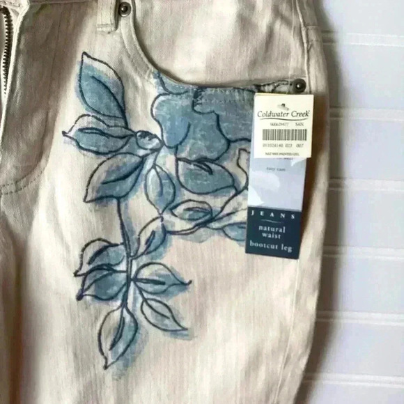COLDWATER CREEK Pants Beige with Embroidered Blue Painted Florals Size 8 P - Picture 3 of 12